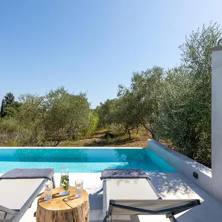 Villa Theofania By Vintage Travel *